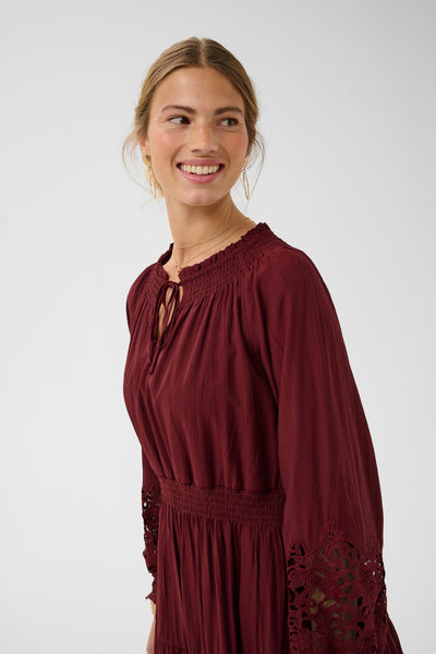 Tina Kjóll
