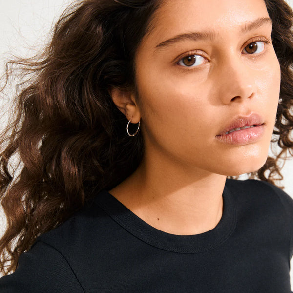 Between eyrnalokkar - silfraðir