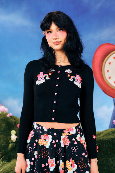 HB X Care Bears Love-A-Lot peysa