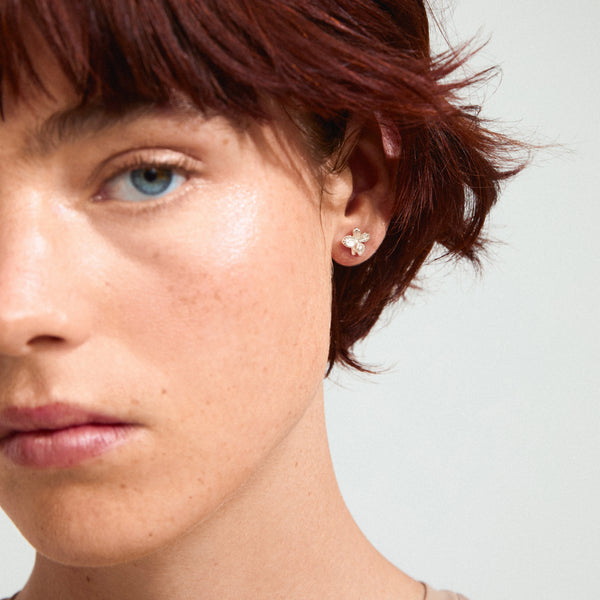Charmaine Stud eyrnalokkar - Silfraðir