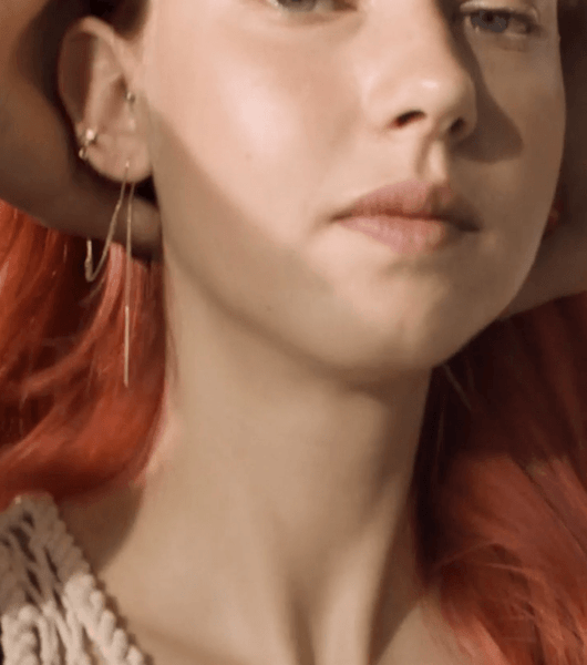 Aida Asymmetric Long Chain earrings gold