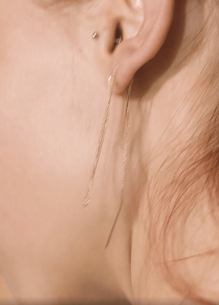 Aida Asymmetric Long Chain earrings gold